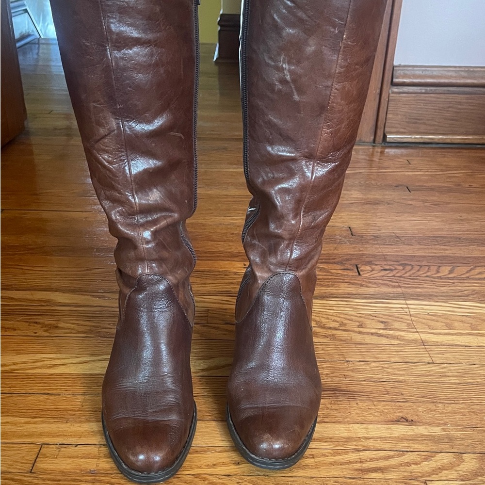 Born Dark Brown Leather Boots Born